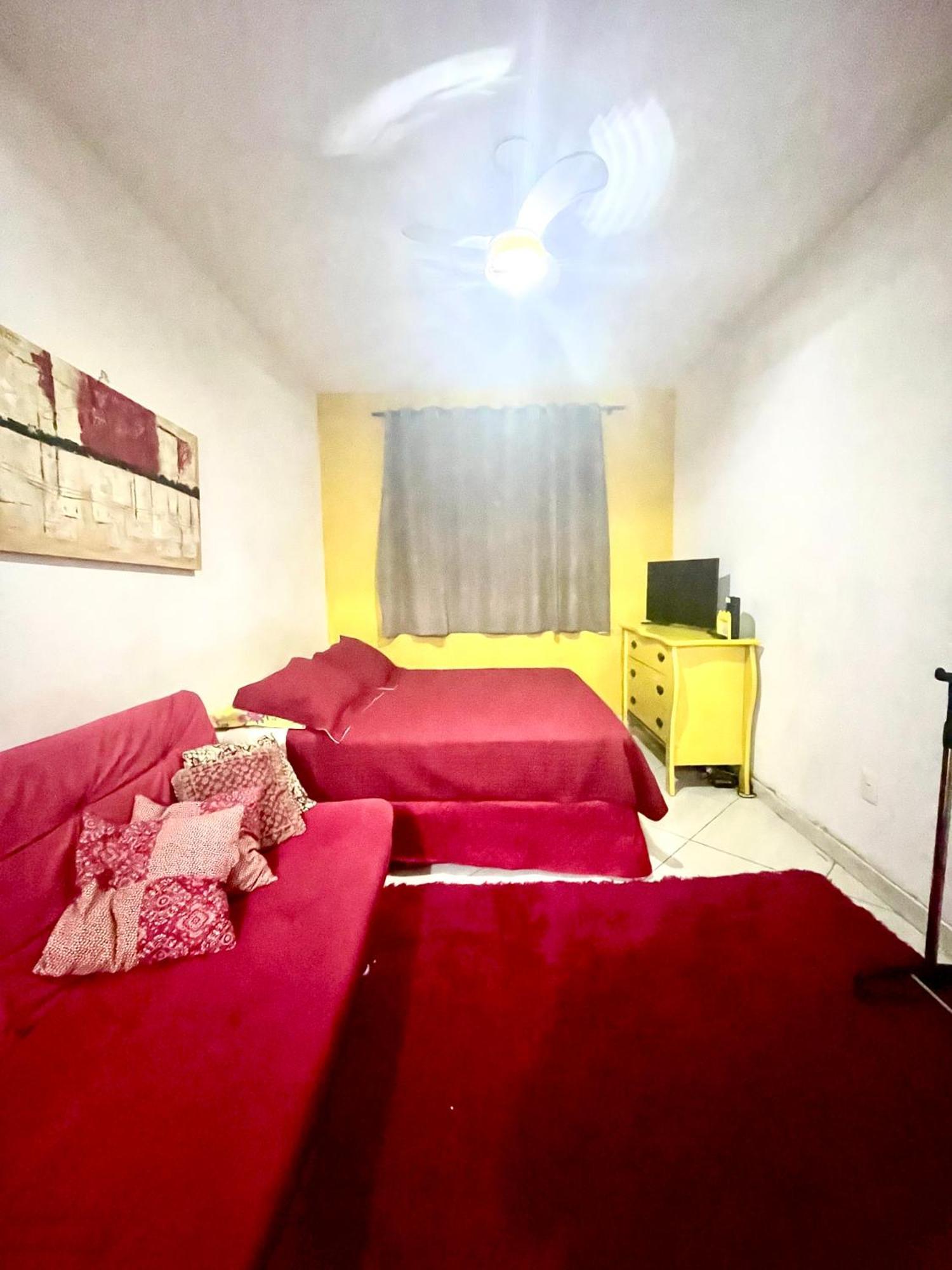Kitinete 815 Com Otima Localizacao *