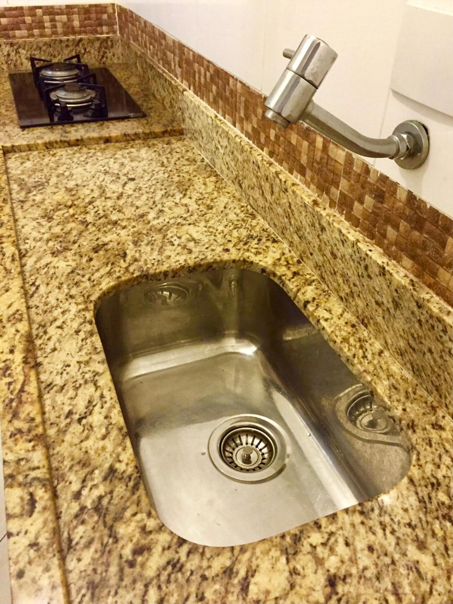Kitinete 815 Com Otima Localizacao Apartamento *
